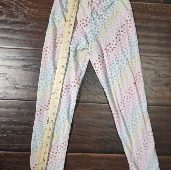 Old Navy Rainbow Hearts Girls Stretch Legging - Picture 9 of 9